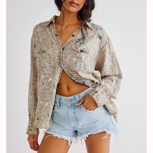 Magnolia Pearl Kelly Western Paint Splatter Vintage Distressed Top Blouse